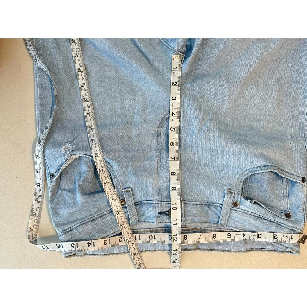 Levis 726 Flare Womens Jeans Size‎ 32 Light Wash Distressed Denim